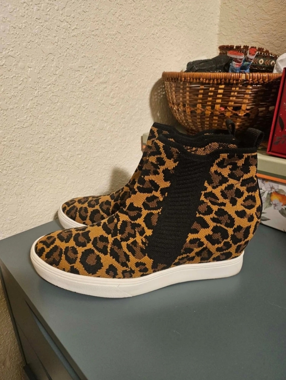 Mia Amore Hidden Heel Leopard Print Knit Wedge Sneakers Size 7.5